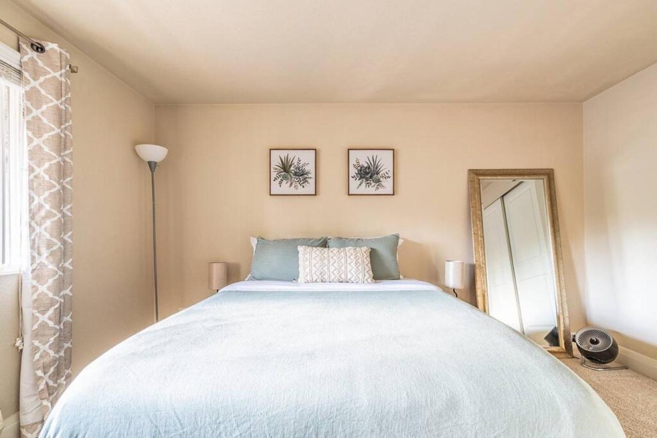 Modern And Spacious Apartment- Gym, Wifi, Free Parking Seattle Luaran gambar