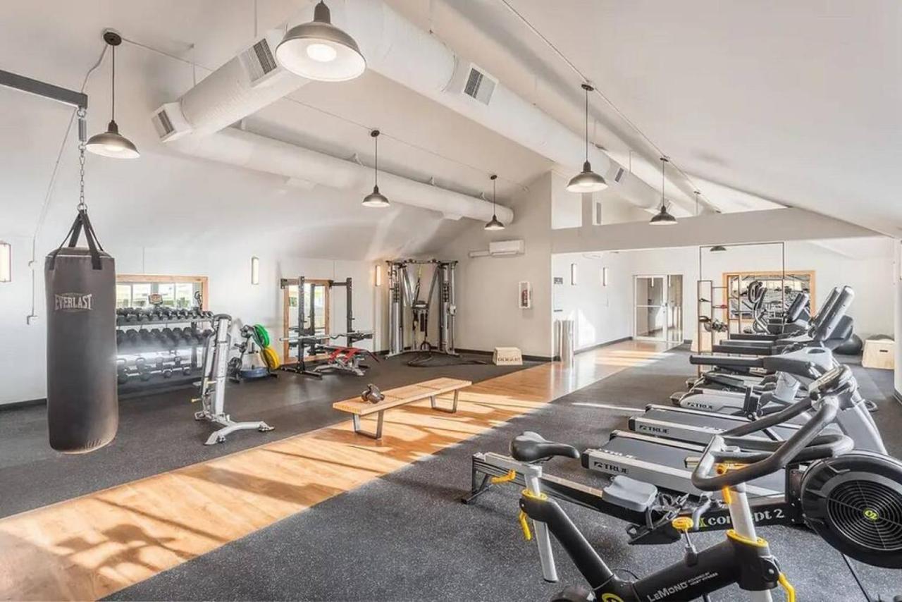 Modern And Spacious Apartment- Gym, Wifi, Free Parking Seattle Luaran gambar