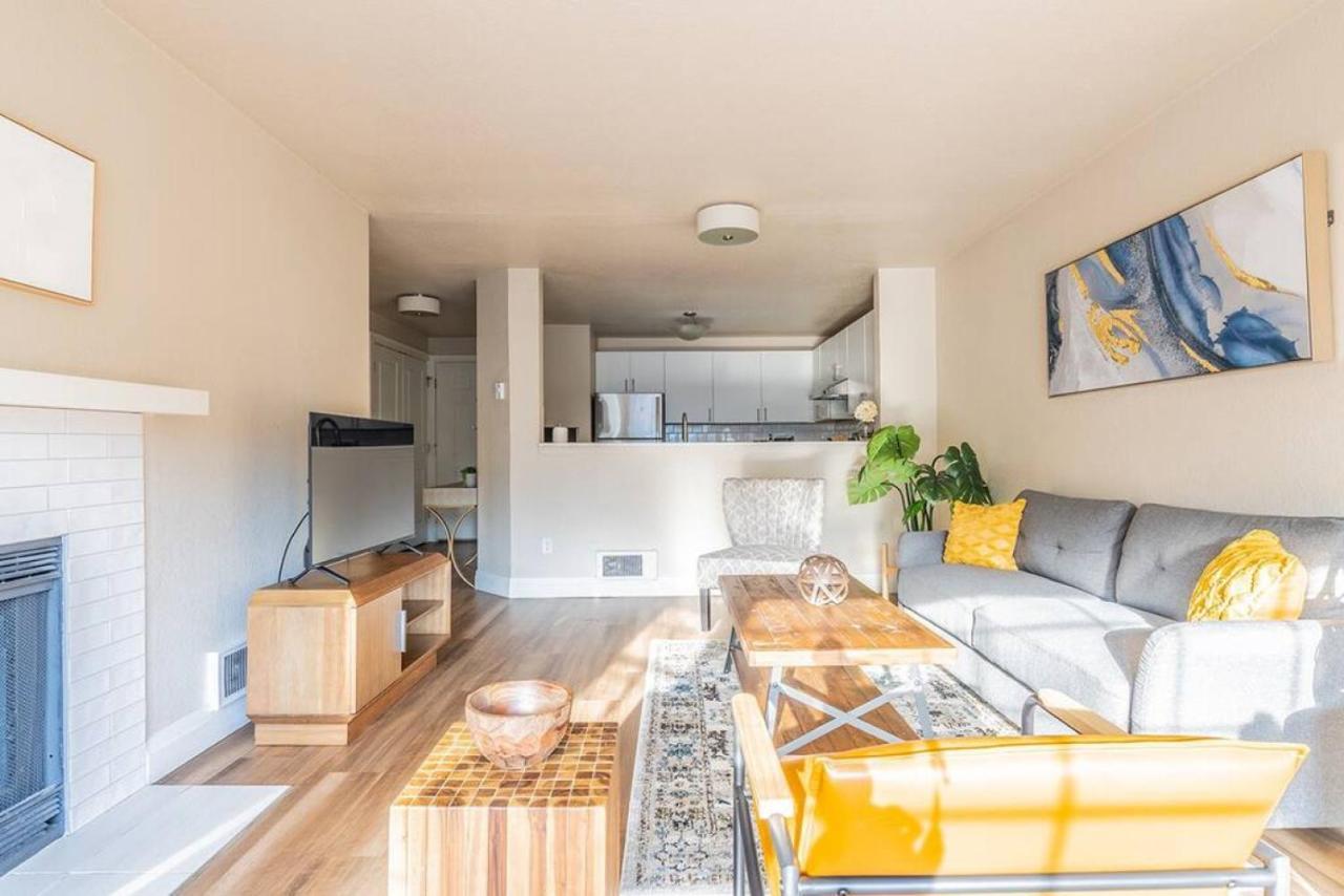 Modern And Spacious Apartment- Gym, Wifi, Free Parking Seattle Luaran gambar